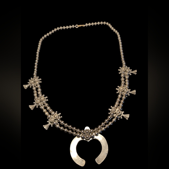 Vintage Faux Turquoise Squash Blossom Necklace 28 Inches Southwestern - Picture 4 of 6